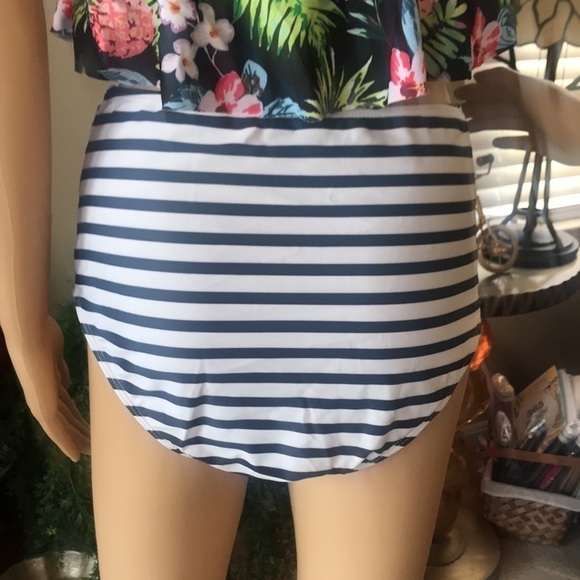 Brand New Two-Piece High-Waisted Tropical Swimsuit - Picture 9 of 13